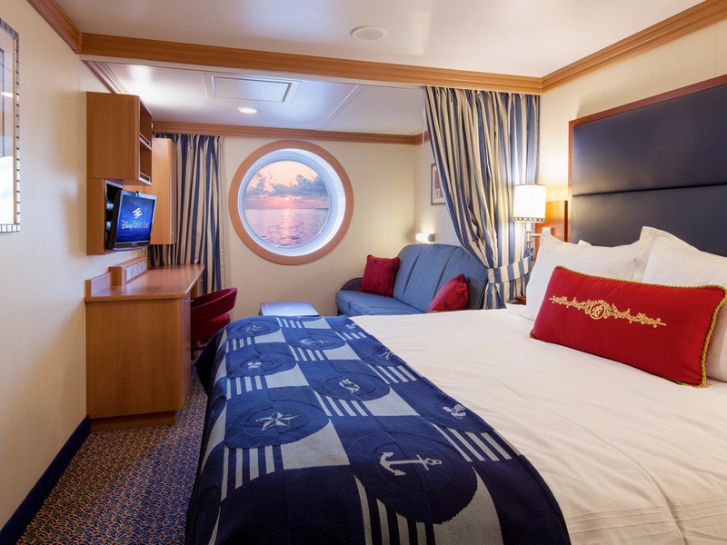 Deluxe Oceanview Stateroom